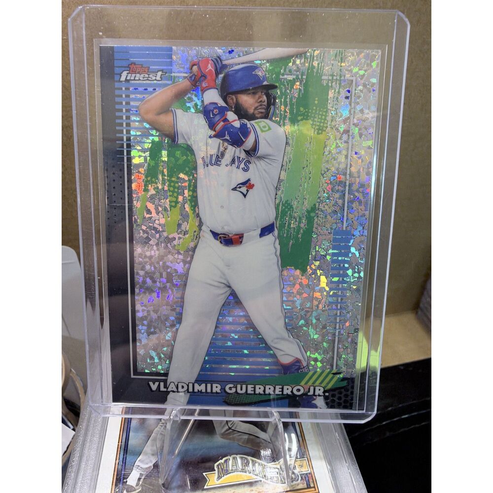 2026 Topps Finest Vladimir Guerrero Jr. Refractor #100 Toronto Blue Jays